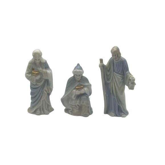 3.5 inch Nativity Pieces Pastel Blue and Green Joseph and 2 Wise Men Replacement - Picture 1 of 6
